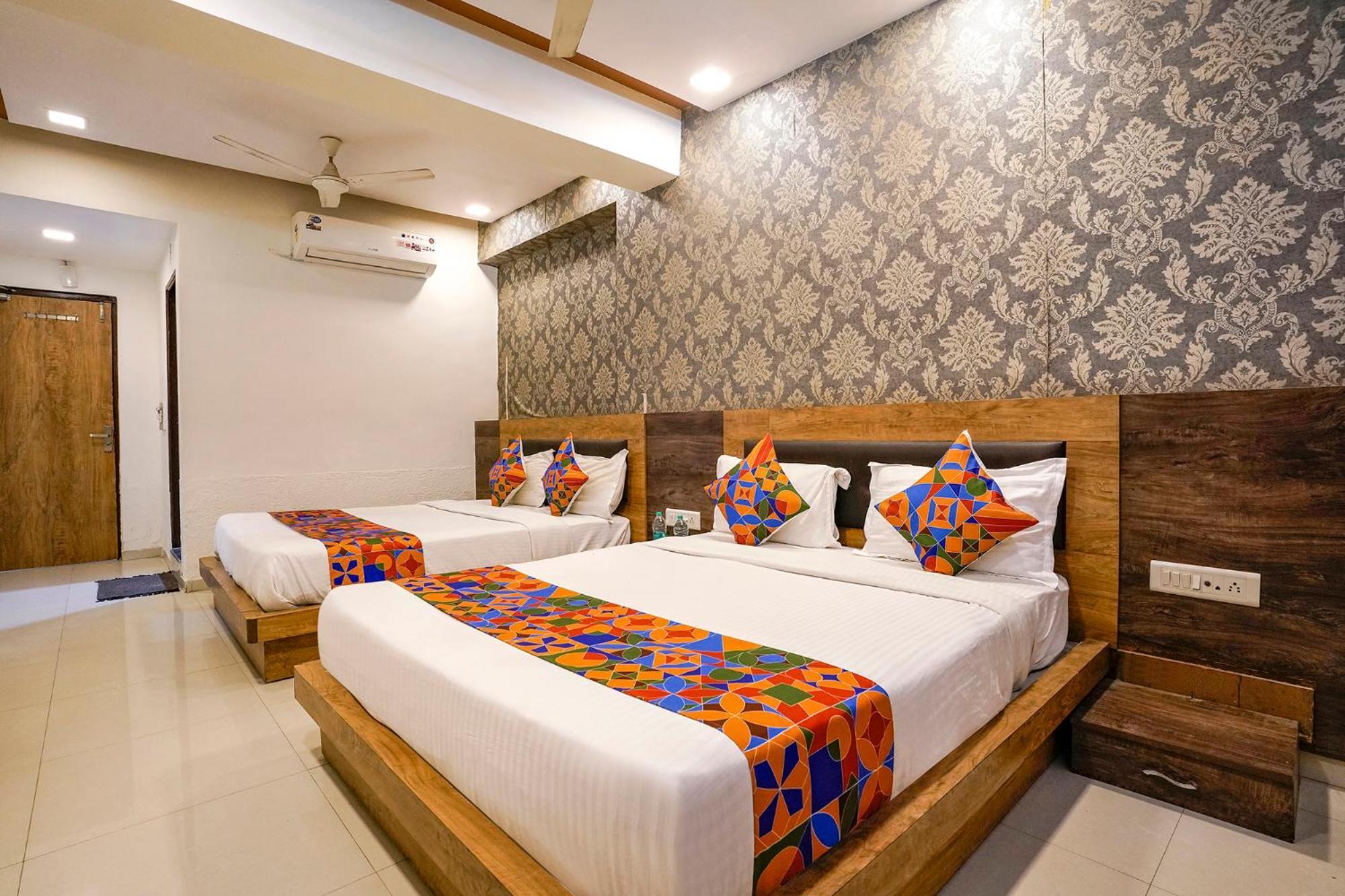Fabhotel Galaxy I 아흐메다바드 외부 사진
