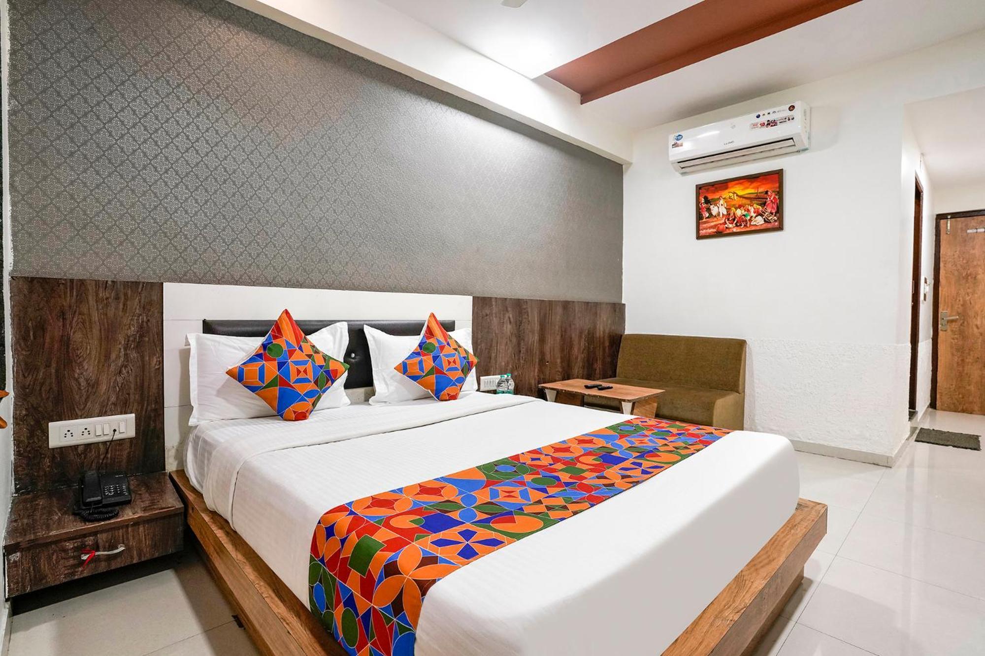 Fabhotel Galaxy I 아흐메다바드 외부 사진